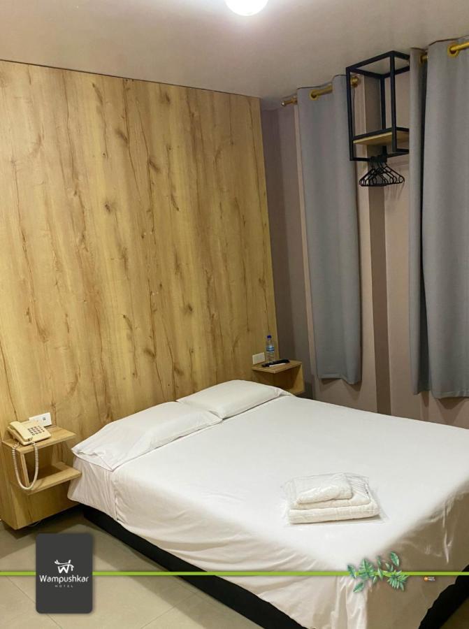 Hotel Wampushkar Zamora ภายนอก รูปภาพ
