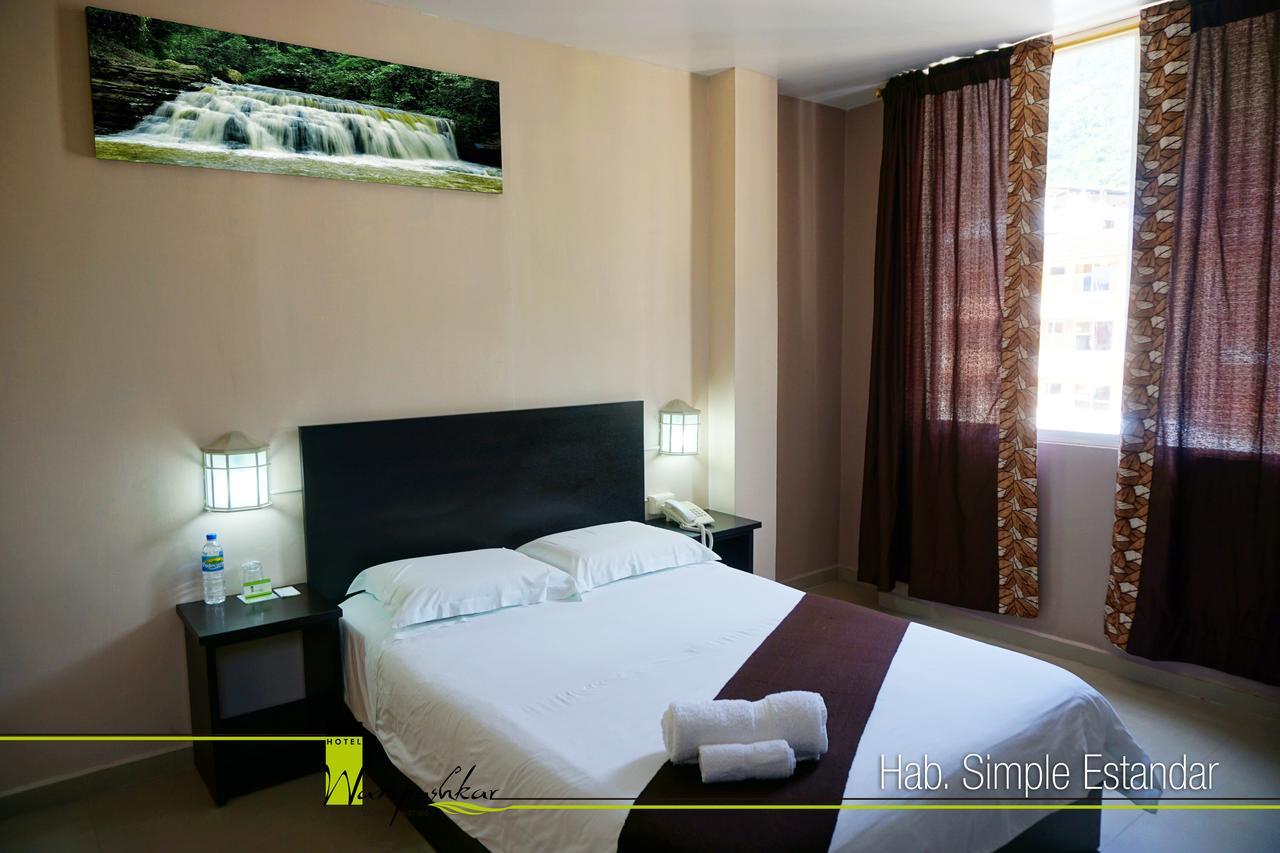 Hotel Wampushkar Zamora ภายนอก รูปภาพ